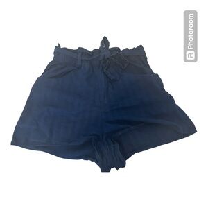 Zara high waist shorts with belt. Medium